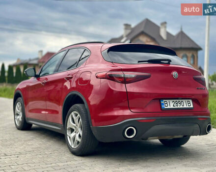 Красный Альфа Ромео Стелвио, объемом двигателя 2 л и пробегом 55 тыс. км за 26500 $, фото 28 на Automoto.ua