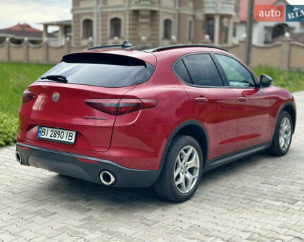 Красный Альфа Ромео Стелвио, объемом двигателя 2 л и пробегом 55 тыс. км за 26500 $, фото 26 на Automoto.ua