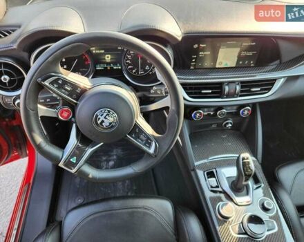 Красный Альфа Ромео Стелвио, объемом двигателя 2.9 л и пробегом 33 тыс. км за 57000 $, фото 43 на Automoto.ua