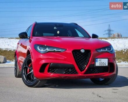 Красный Альфа Ромео Стелвио, объемом двигателя 2.9 л и пробегом 33 тыс. км за 57000 $, фото 4 на Automoto.ua