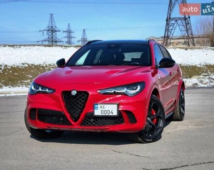 Красный Альфа Ромео Стелвио, объемом двигателя 2.9 л и пробегом 33 тыс. км за 57000 $, фото 5 на Automoto.ua