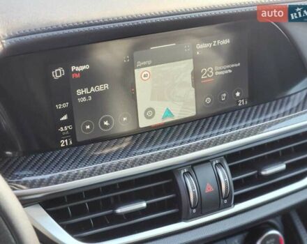 Красный Альфа Ромео Стелвио, объемом двигателя 2.9 л и пробегом 33 тыс. км за 57000 $, фото 65 на Automoto.ua