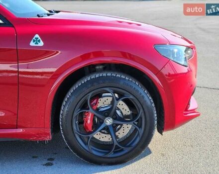 Красный Альфа Ромео Стелвио, объемом двигателя 2.9 л и пробегом 33 тыс. км за 57000 $, фото 26 на Automoto.ua