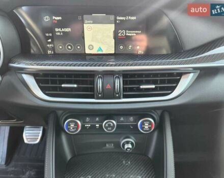 Красный Альфа Ромео Стелвио, объемом двигателя 2.9 л и пробегом 33 тыс. км за 57000 $, фото 24 на Automoto.ua