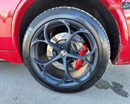 Красный Альфа Ромео Стелвио, объемом двигателя 2.9 л и пробегом 33 тыс. км за 57000 $, фото 46 на Automoto.ua