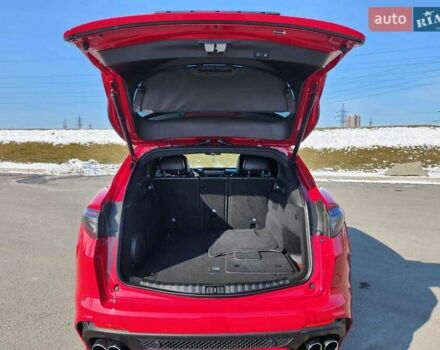 Красный Альфа Ромео Стелвио, объемом двигателя 2.9 л и пробегом 33 тыс. км за 57000 $, фото 62 на Automoto.ua