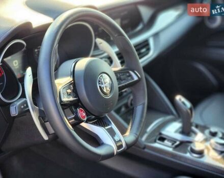 Красный Альфа Ромео Стелвио, объемом двигателя 2.9 л и пробегом 33 тыс. км за 57000 $, фото 51 на Automoto.ua