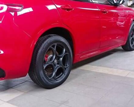 Красный Альфа Ромео Стелвио, объемом двигателя 2 л и пробегом 13 тыс. км за 32500 $, фото 12 на Automoto.ua