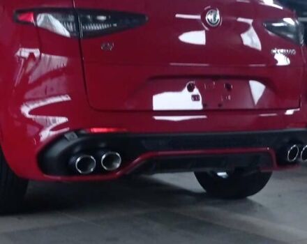 Красный Альфа Ромео Стелвио, объемом двигателя 2 л и пробегом 13 тыс. км за 32500 $, фото 1 на Automoto.ua