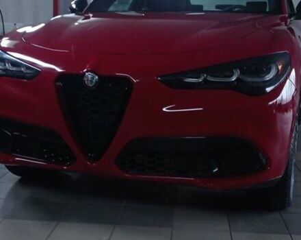 Красный Альфа Ромео Стелвио, объемом двигателя 2 л и пробегом 13 тыс. км за 32500 $, фото 2 на Automoto.ua