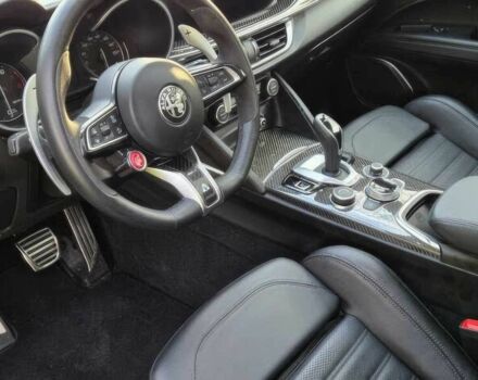 Красный Альфа Ромео Стелвио, объемом двигателя 2.9 л и пробегом 25 тыс. км за 13500 $, фото 9 на Automoto.ua