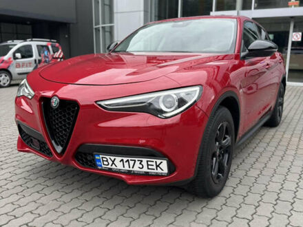 Альфа Ромео Стелвио 2018 в Хмельницком на Automoto.ua Красный Альфа Ромео Стелвио, объемом двигателя 2.14 л и пробегом 30 тыс. км за 33000 $, фото 1 на Automoto.ua