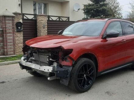 Червоний Альфа Ромео Стелвіо, об'ємом двигуна 2 л та пробігом 88 тис. км за 11750 $, фото 1 на Automoto.ua