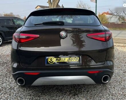 Альфа Ромео Стелвио, объемом двигателя 2 л и пробегом 81 тыс. км за 22500 $, фото 5 на Automoto.ua