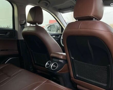 Альфа Ромео Стелвио, объемом двигателя 2 л и пробегом 81 тыс. км за 22500 $, фото 20 на Automoto.ua