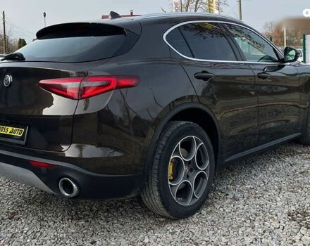 Альфа Ромео Стелвио, объемом двигателя 2 л и пробегом 81 тыс. км за 22500 $, фото 6 на Automoto.ua