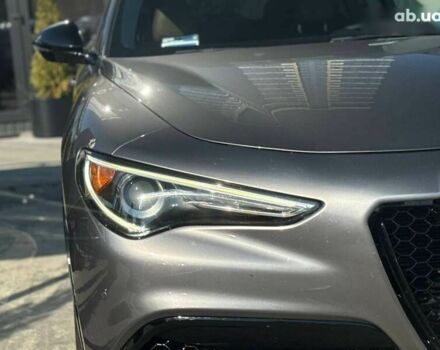 Альфа Ромео Стелвіо, об'ємом двигуна 2 л та пробігом 125 тис. км за 19999 $, фото 4 на Automoto.ua