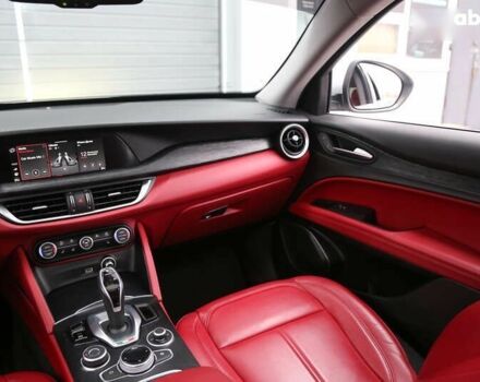 Альфа Ромео Стелвио, объемом двигателя 2 л и пробегом 130 тыс. км за 22900 $, фото 14 на Automoto.ua