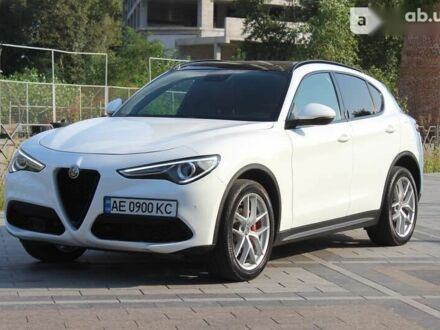 Альфа Ромео Стелвіо 2018 у Дніпро (Дніпропетровську) на Automoto.ua Альфа Ромео Стелвіо, об'ємом двигуна 2 л та пробігом 27 тис. км за 24500 $, фото 1 на Automoto.ua