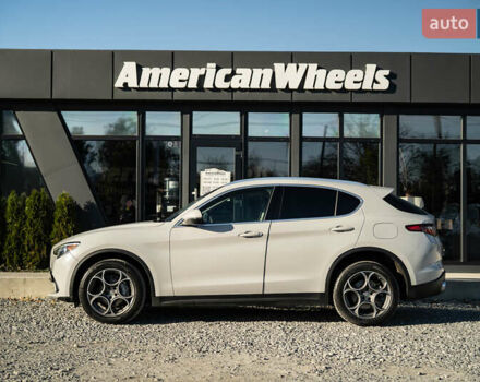 Серый Альфа Ромео Стелвио, объемом двигателя 2 л и пробегом 111 тыс. км за 20700 $, фото 3 на Automoto.ua