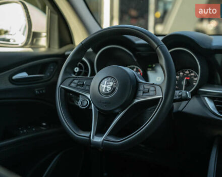 Серый Альфа Ромео Стелвио, объемом двигателя 2 л и пробегом 111 тыс. км за 20700 $, фото 22 на Automoto.ua