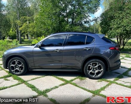 Альфа Ромео Стелвио 2017 в Харькове на Automoto.ua Серый Альфа Ромео Стелвио, объемом двигателя 2 л и пробегом 83 тыс. км за 22500 $, фото 4 на Automoto.ua