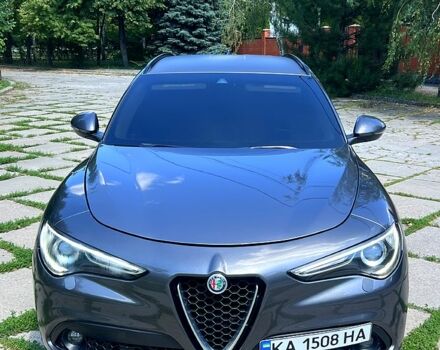 Альфа Ромео Стелвио 2017 в Харькове на Automoto.ua Серый Альфа Ромео Стелвио, объемом двигателя 2 л и пробегом 83 тыс. км за 22500 $, фото 2 на Automoto.ua