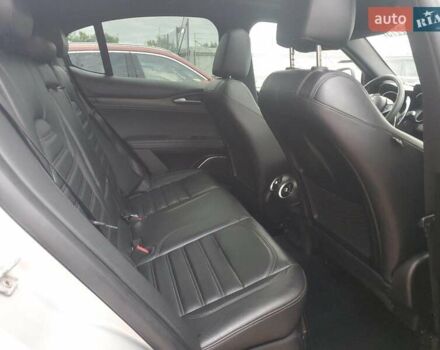 Серый Альфа Ромео Стелвио, объемом двигателя 2 л и пробегом 107 тыс. км за 5060 $, фото 9 на Automoto.ua