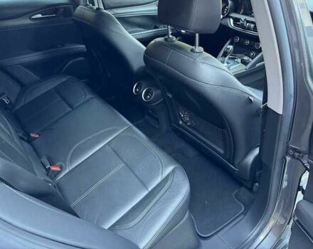 Серый Альфа Ромео Стелвио, объемом двигателя 2 л и пробегом 105 тыс. км за 18000 $, фото 16 на Automoto.ua