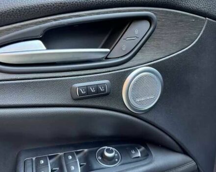 Серый Альфа Ромео Стелвио, объемом двигателя 2 л и пробегом 105 тыс. км за 18000 $, фото 5 на Automoto.ua