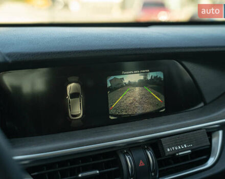 Серый Альфа Ромео Стелвио, объемом двигателя 2 л и пробегом 111 тыс. км за 20700 $, фото 25 на Automoto.ua