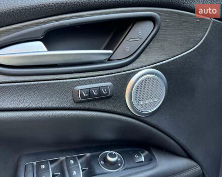 Сірий Альфа Ромео Стелвіо, об'ємом двигуна 2 л та пробігом 105 тис. км за 20000 $, фото 5 на Automoto.ua