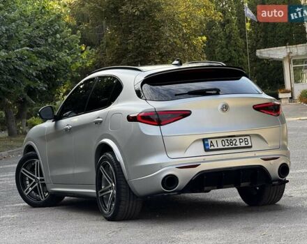 Альфа Ромео Стелвио 2018 в Киеве на Automoto.ua Серый Альфа Ромео Стелвио, объемом двигателя 2 л и пробегом 83 тыс. км за 31900 $, фото 5 на Automoto.ua