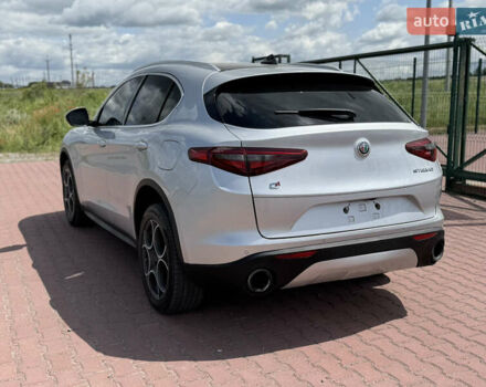 Серый Альфа Ромео Стелвио, объемом двигателя 2 л и пробегом 155 тыс. км за 16900 $, фото 5 на Automoto.ua