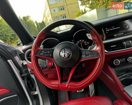 Альфа Ромео Стелвио 2018 в Киеве на Automoto.ua Серый Альфа Ромео Стелвио, объемом двигателя 2 л и пробегом 83 тыс. км за 31900 $, фото 15 на Automoto.ua