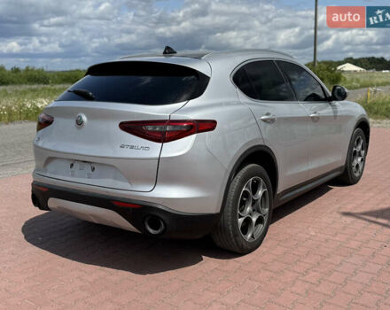 Серый Альфа Ромео Стелвио, объемом двигателя 2 л и пробегом 155 тыс. км за 16900 $, фото 7 на Automoto.ua