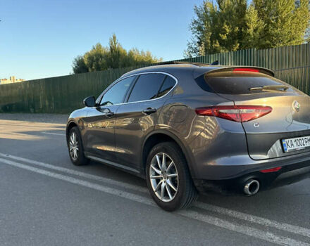 Альфа Ромео Стелвио 2018 в Киеве на Automoto.ua Серый Альфа Ромео Стелвио, объемом двигателя 2 л и пробегом 60 тыс. км за 22000 $, фото 3 на Automoto.ua