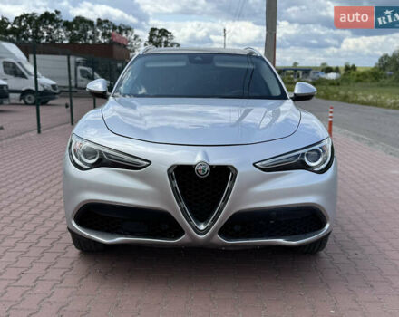Серый Альфа Ромео Стелвио, объемом двигателя 2 л и пробегом 155 тыс. км за 16900 $, фото 1 на Automoto.ua