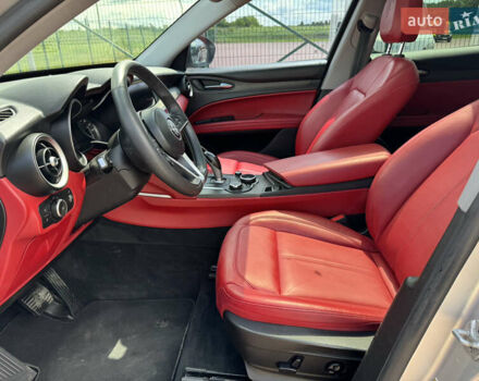 Серый Альфа Ромео Стелвио, объемом двигателя 2 л и пробегом 155 тыс. км за 16900 $, фото 21 на Automoto.ua