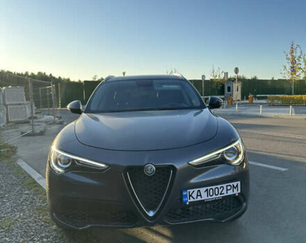 Альфа Ромео Стелвио 2018 в Киеве на Automoto.ua Серый Альфа Ромео Стелвио, объемом двигателя 2 л и пробегом 60 тыс. км за 22000 $, фото 1 на Automoto.ua