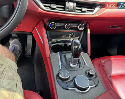 Серый Альфа Ромео Стелвио, объемом двигателя 2 л и пробегом 155 тыс. км за 16900 $, фото 25 на Automoto.ua