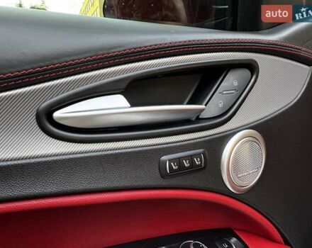 Альфа Ромео Стелвио 2018 в Киеве на Automoto.ua Серый Альфа Ромео Стелвио, объемом двигателя 2 л и пробегом 83 тыс. км за 31900 $, фото 23 на Automoto.ua