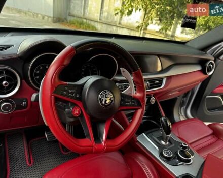 Альфа Ромео Стелвио 2018 в Киеве на Automoto.ua Серый Альфа Ромео Стелвио, объемом двигателя 2 л и пробегом 83 тыс. км за 31900 $, фото 27 на Automoto.ua