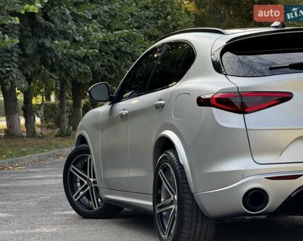 Альфа Ромео Стелвио 2018 в Киеве на Automoto.ua Серый Альфа Ромео Стелвио, объемом двигателя 2 л и пробегом 83 тыс. км за 31900 $, фото 6 на Automoto.ua