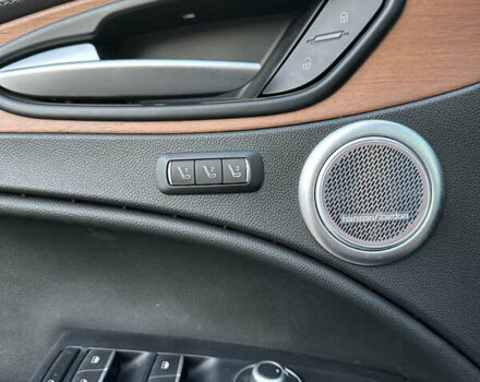 Альфа Ромео Стелвио 2018 в Киеве на Automoto.ua Серый Альфа Ромео Стелвио, объемом двигателя 2 л и пробегом 60 тыс. км за 22000 $, фото 11 на Automoto.ua