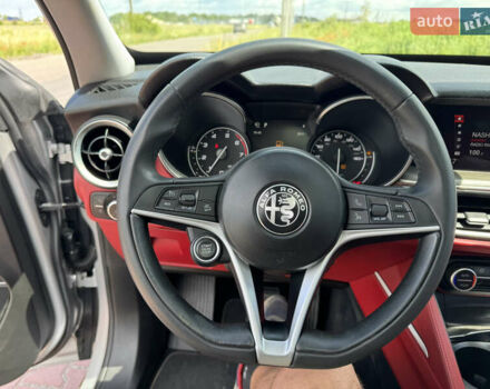 Серый Альфа Ромео Стелвио, объемом двигателя 2 л и пробегом 155 тыс. км за 16900 $, фото 23 на Automoto.ua