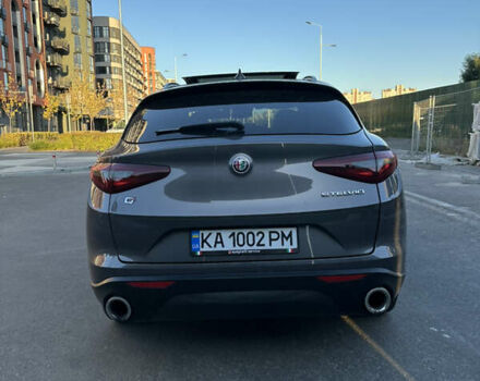 Альфа Ромео Стелвио 2018 в Киеве на Automoto.ua Серый Альфа Ромео Стелвио, объемом двигателя 2 л и пробегом 60 тыс. км за 22000 $, фото 9 на Automoto.ua