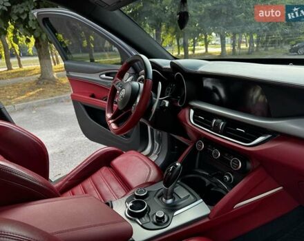 Альфа Ромео Стелвио 2018 в Киеве на Automoto.ua Серый Альфа Ромео Стелвио, объемом двигателя 2 л и пробегом 83 тыс. км за 31900 $, фото 21 на Automoto.ua