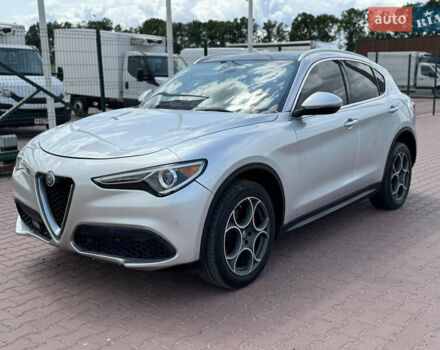 Серый Альфа Ромео Стелвио, объемом двигателя 2 л и пробегом 155 тыс. км за 16900 $, фото 2 на Automoto.ua