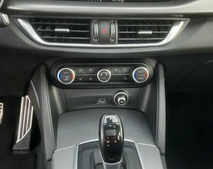 Серый Альфа Ромео Стелвио, объемом двигателя 2 л и пробегом 84 тыс. км за 17500 $, фото 44 на Automoto.ua